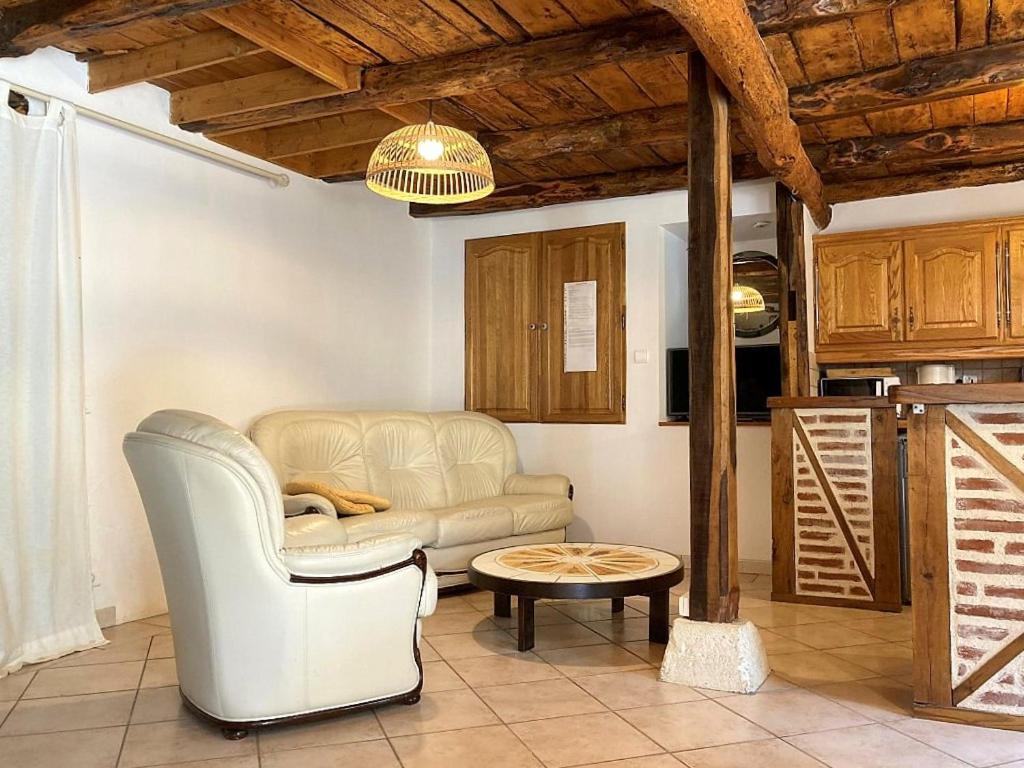 Location Gite Entre Cahors Et St Cirq Lapopie Arcambal Exterior foto