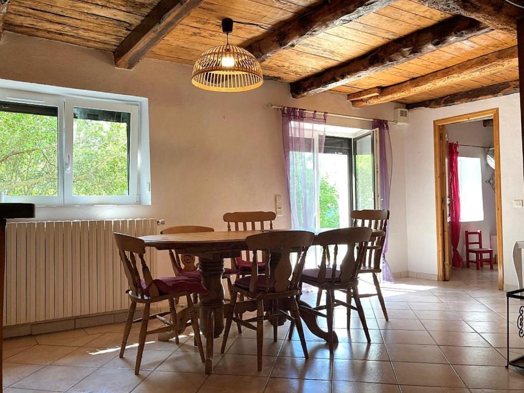 Location Gite Entre Cahors Et St Cirq Lapopie Arcambal Exterior foto