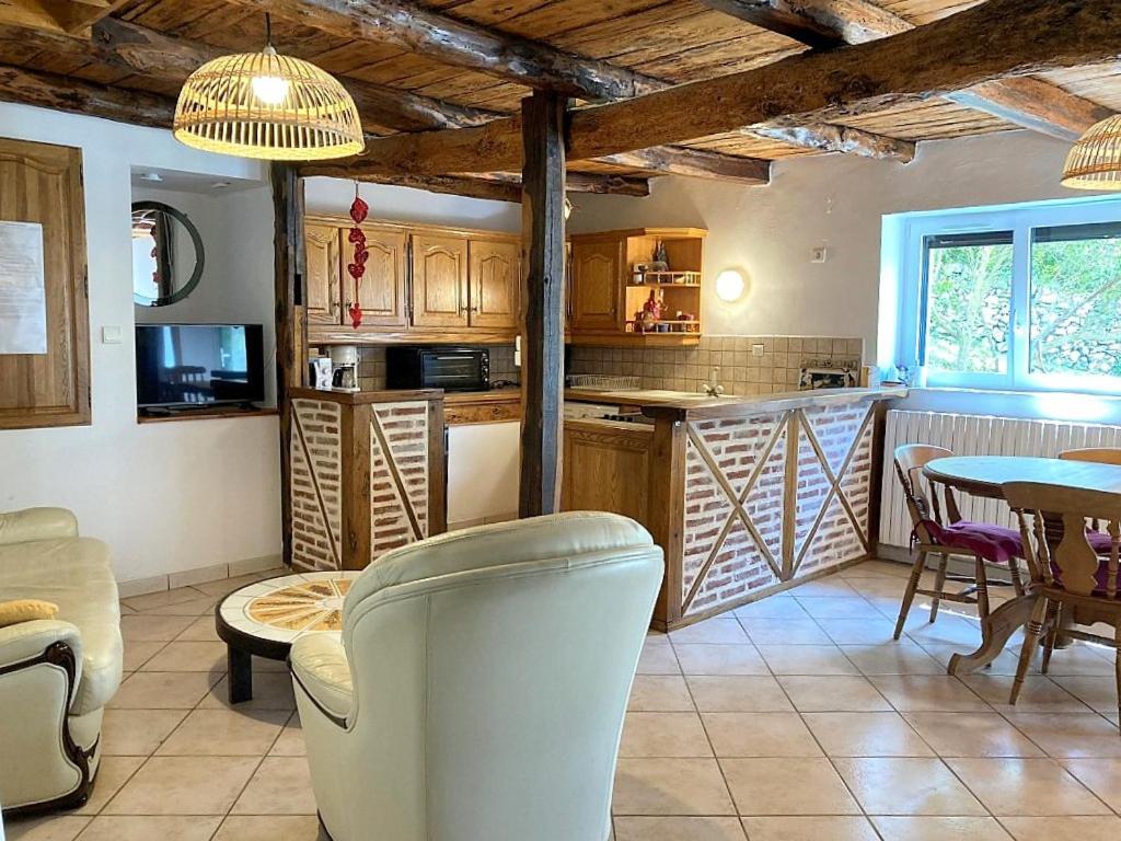Location Gite Entre Cahors Et St Cirq Lapopie Arcambal Exterior foto